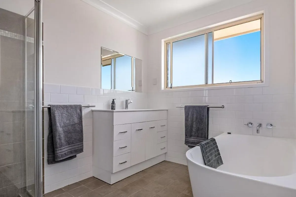 Sea Haven - Lennox Head Villa